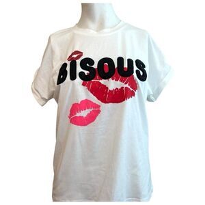 ON Twelfth Ladies Small Black Beaded BISOUS Lipsick Lips Kisses T Shirt NWT